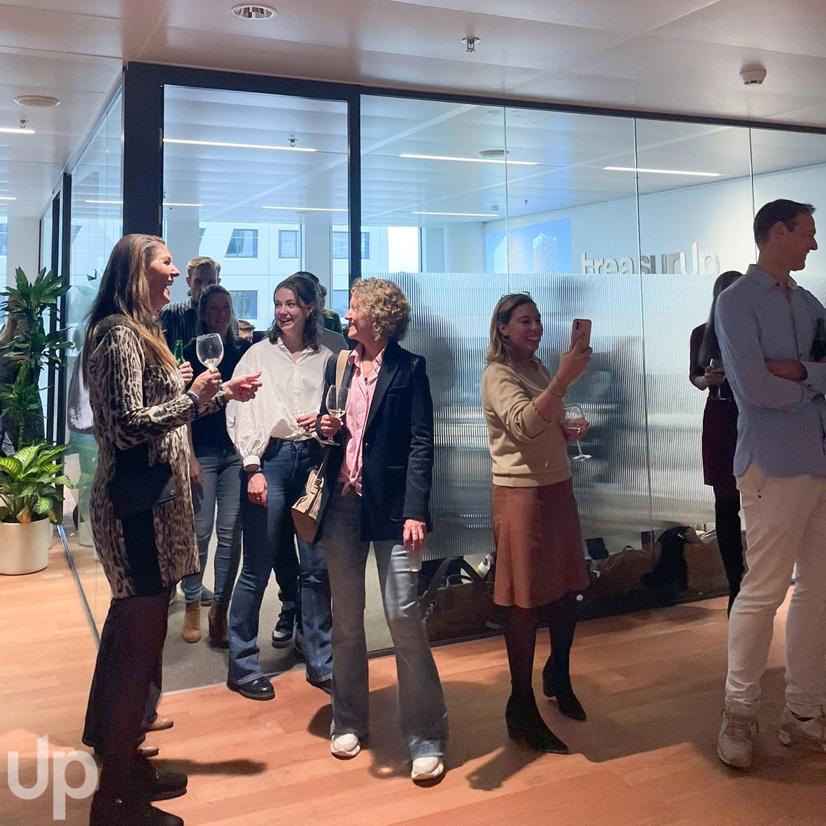 TreasurUp-celebration-crow-family-people